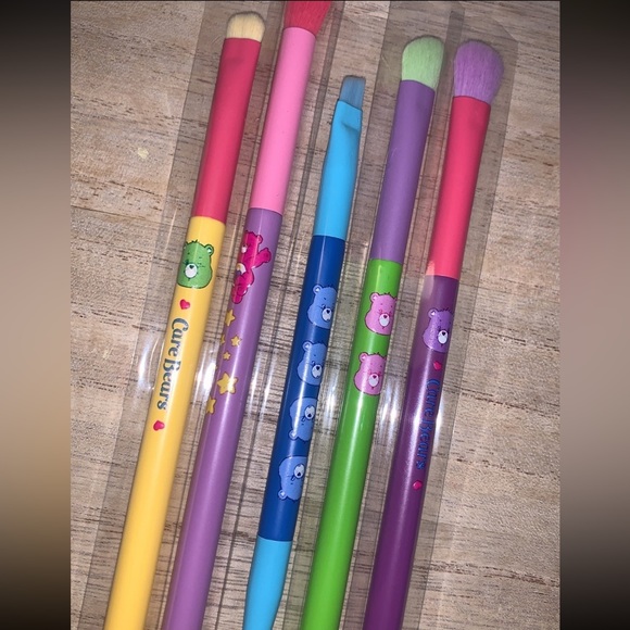Care Bears Makeup Brush Set - Picture 4 of 5